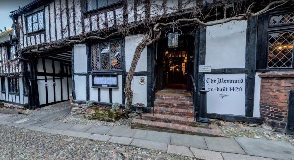 Mermaid Inn sign rebuilt 1420